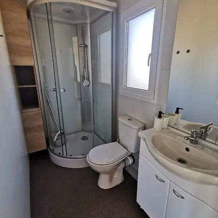 Luxury & Relaxation Retreat - Mobile Homes Pirovac With Hot Tub Exterior photo