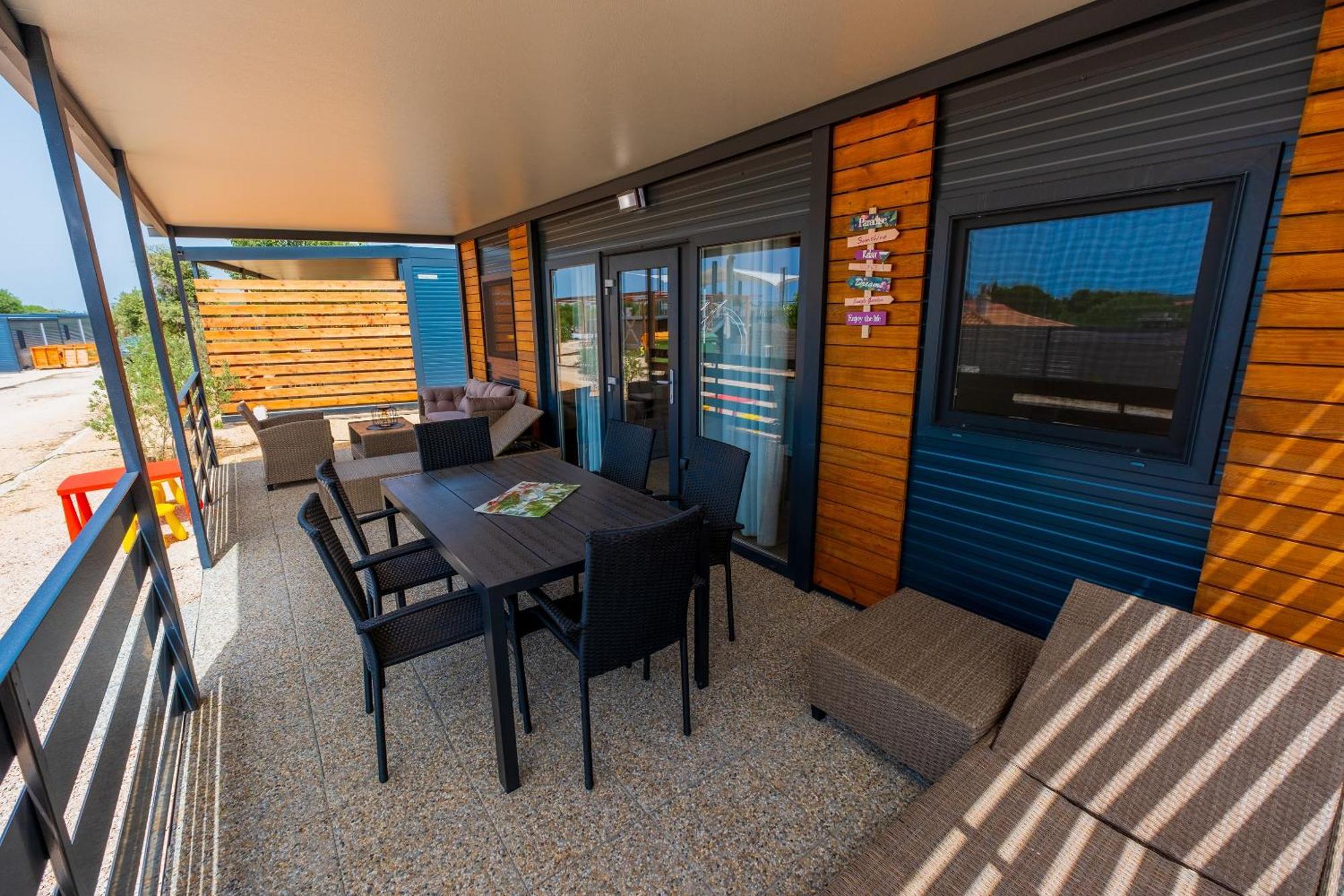 Luxury & Relaxation Retreat - Mobile Homes With Hot Tub * Pirovac